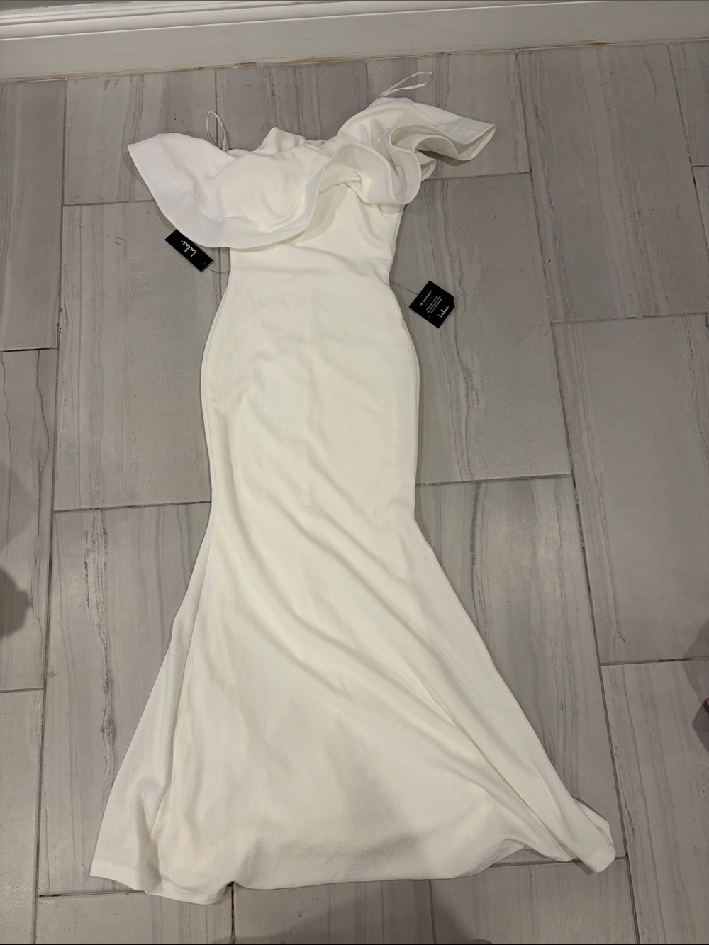 Lulus White Maxi Dress With a Fitted Off the Shoulder Ruffle Mermaid Dress